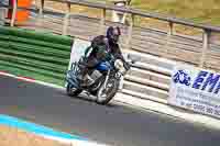 Vintage-motorcycle-club;eventdigitalimages;mallory-park;mallory-park-trackday-photographs;no-limits-trackdays;peter-wileman-photography;trackday-digital-images;trackday-photos;vmcc-festival-1000-bikes-photographs